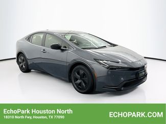 Used 2025 Toyota Prius LE FWD video 1