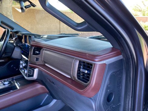 Used 2024 Ford Expedition Limited AWD/4WD image 53