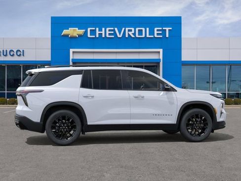 New 2026 Chevrolet Traverse LT w/ Midnight/Sport Edition AWD/4WD image 5