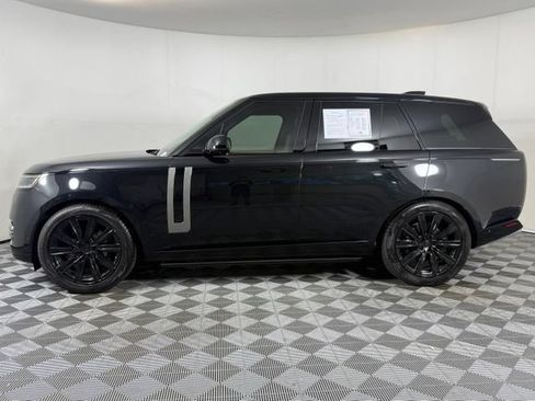 Used 2026 Land Rover Range Rover SE AWD/4WD image 3