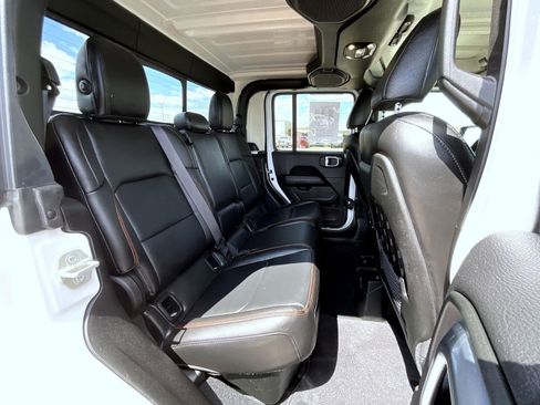 Used 2023 Jeep Gladiator Mojave w/ LED Lighting Group AWD/4WD image 19