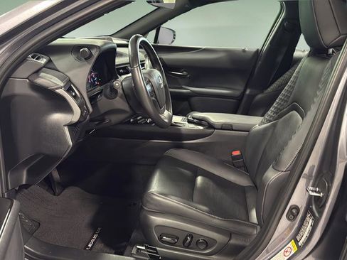 Used 2019 Lexus UX 200 F Sport FWD image 11