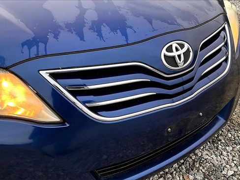 Used 2010 Toyota Camry XLE image 23