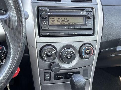 Used 2012 Toyota Corolla S FWD image 17