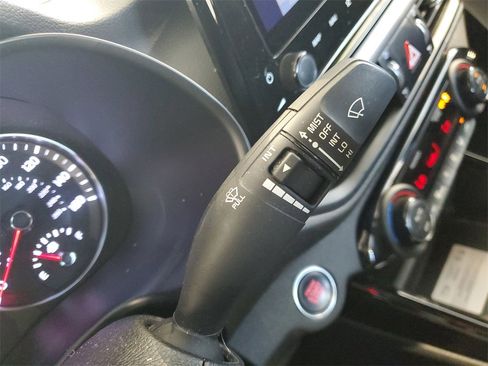 Certified 2023 Kia Forte GT-Line image 27
