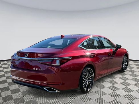 Used 2025 Lexus ES 350 Premium w/ Premium Package image 2