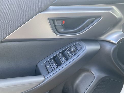 New 2025 Subaru Impreza 2.0i w/ Popular Package #1A image 17