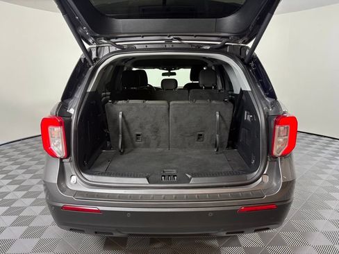 Certified 2022 Ford Explorer XLT AWD/4WD image 10