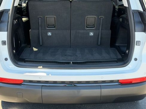 Certified 2023 Jeep Grand Cherokee L Limited w/ Luxury Tech Group II image 25