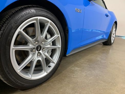 Used 2025 Ford Mustang GT Premium image 2