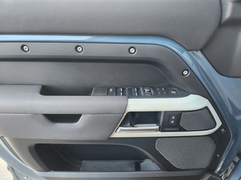 Certified 2023 Land Rover Defender 110 SE image 24