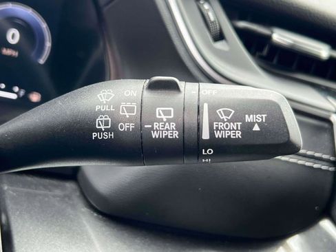 Certified 2022 Jeep Grand Cherokee Altitude AWD/4WD image 24