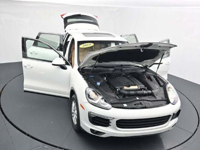 Used 2018 Porsche Cayenne AWD/4WD image 40