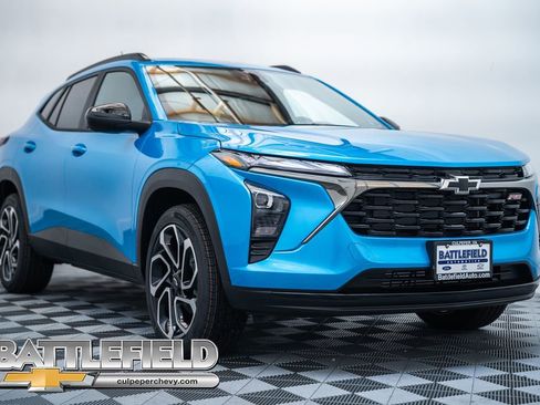 New 2026 Chevrolet Trax RS w/ Sunroof Package FWD image 1