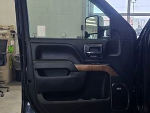 Used 2017 Chevrolet Silverado 3500 LTZ w/ Duramax Plus Package image 11