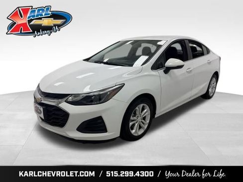 Certified 2019 Chevrolet Cruze LT w/ LT Fleet Convenience Package FWD image 1