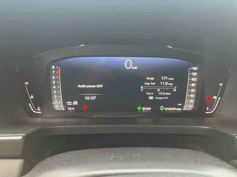 Used 2025 Honda Pilot Black Edition image 14