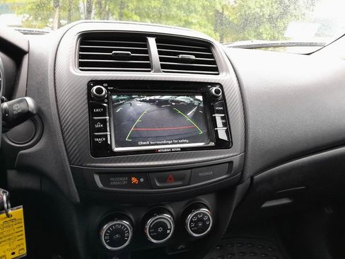 Used 2017 Mitsubishi Outlander Sport LE AWD/4WD image 24