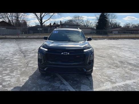 Certified 2025 Chevrolet Equinox RS w/ Convenience Package III image 3