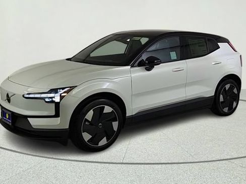 New 2026 Volvo EX30 Plus w/ Protection Package AWD/4WD image 4