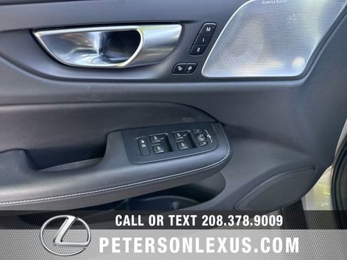 Used 2024 Volvo V60 B5 Cross Country Ultimate AWD/4WD image 22