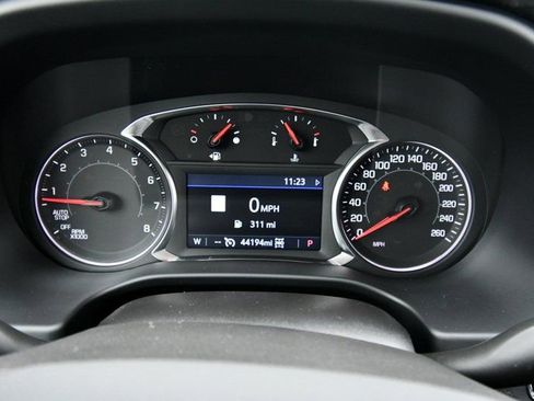 Used 2023 GMC Acadia SLT AWD/4WD image 46