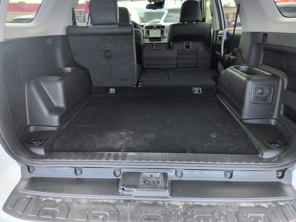 Certified 2022 Toyota 4Runner SR5 Premium w/ Moonroof Package AWD/4WD image 23