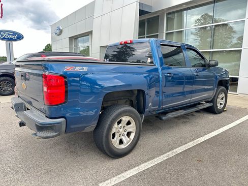 Used 2017 Chevrolet Silverado 1500 LT w/ All Star Edition AWD/4WD image 4