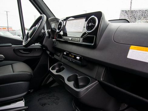 New 2026 Mercedes-Benz Sprinter 2500 image 13