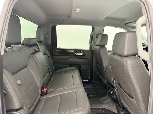 Used 2025 GMC Sierra 3500 SLT w/ X31 Off-Road Package image 23