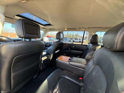 Used 2019 Nissan Armada Platinum w/ Captain's Chairs Package image 24