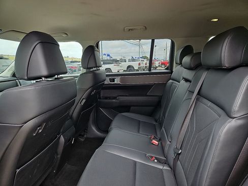 Used 2024 Hyundai Santa Fe SEL AWD/4WD image 17
