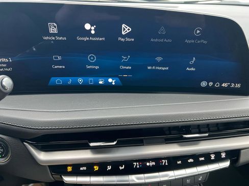 Used 2024 Cadillac XT4 Premium Luxury w/ Active Safety Package image 23