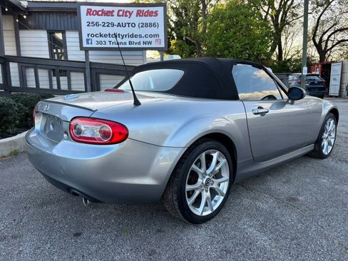 Used 2009 MAZDA MX-5 Miata Grand Touring w/ Premium Pkg image 3