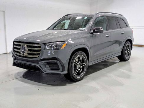 New 2026 Mercedes-Benz GLS 450 4MATIC image 1