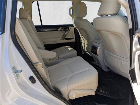 Used 2020 Lexus GX 460 Premium image 21