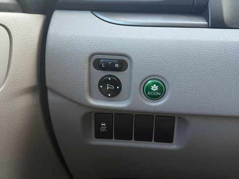 Used 2016 Honda Pilot EX image 12