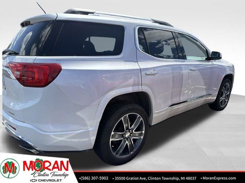 Used 2019 GMC Acadia Denali w/ Technology Package AWD/4WD image 3