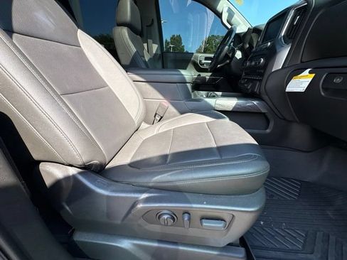 Used 2022 Chevrolet Silverado 1500 LTZ w/ LTZ Premium Package AWD/4WD image 5