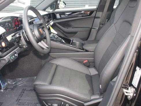 New 2026 Porsche Panamera 4 image 5