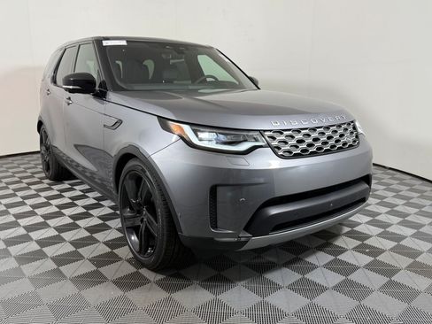 Used 2026 Land Rover Discovery S AWD/4WD image 7