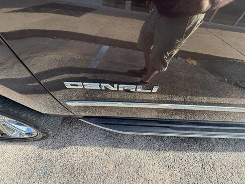 Used 2016 GMC Yukon XL Denali w/ Open Road Package image 8