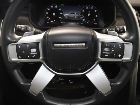 Used 2023 Land Rover Discovery Metropolitan Edition image 41