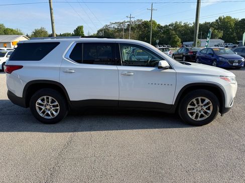 Used 2018 Chevrolet Traverse LT FWD image 5