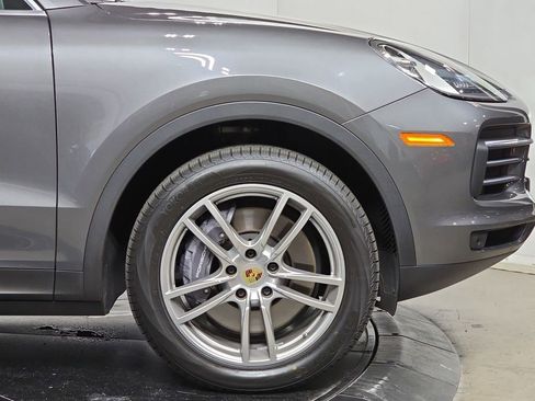 Certified 2023 Porsche Cayenne AWD/4WD image 11