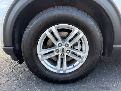 Used 2020 Ford Explorer XLT w/ Equipment Group 202A image 38