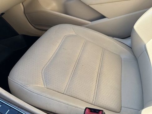 Used 2017 Volkswagen Passat 1.8T SE image 38