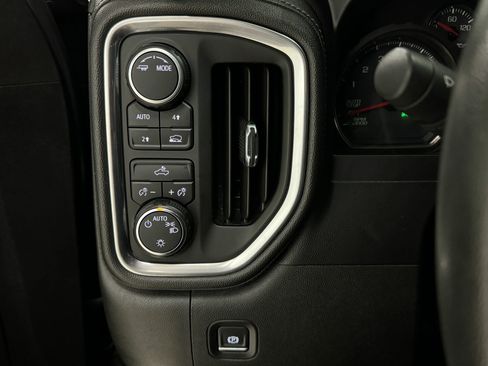 Used 2020 Chevrolet Silverado 1500 LT image 70