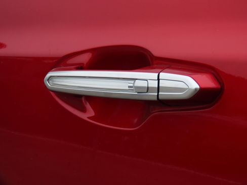 Used 2022 Cadillac XT5 Premium Luxury w/ Technology Package image 23