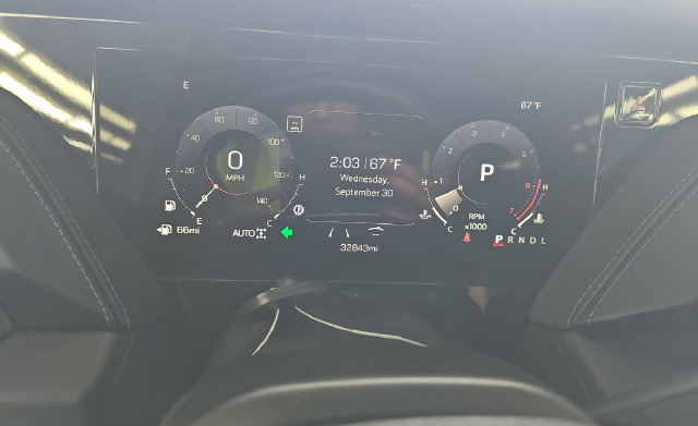 Used 2025 GMC Yukon XL Denali AWD/4WD image 5
